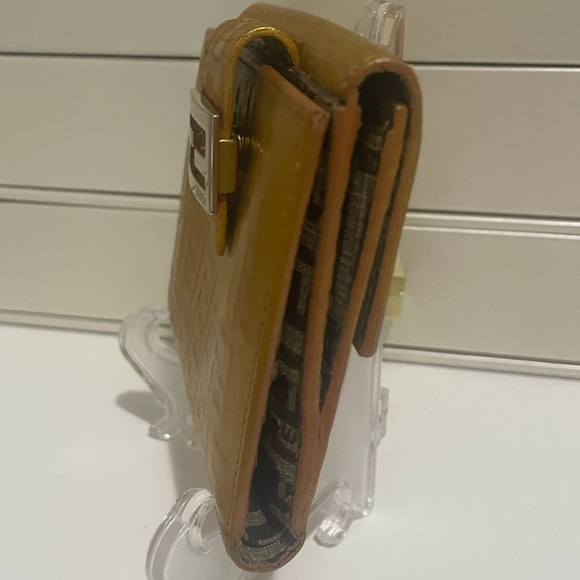 Fendi Zucchino Bifold Compact Wallet in gold metallic monogram; EUC - Picture 12 of 16